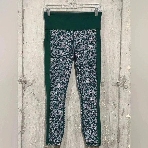 Athleta Pants - Athleta Floral Affirmation Kamala 7/8 Leggings Size Medium